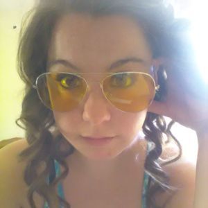 Meet your Posher, Whitney